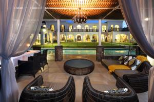 Outdoor pavilion photography